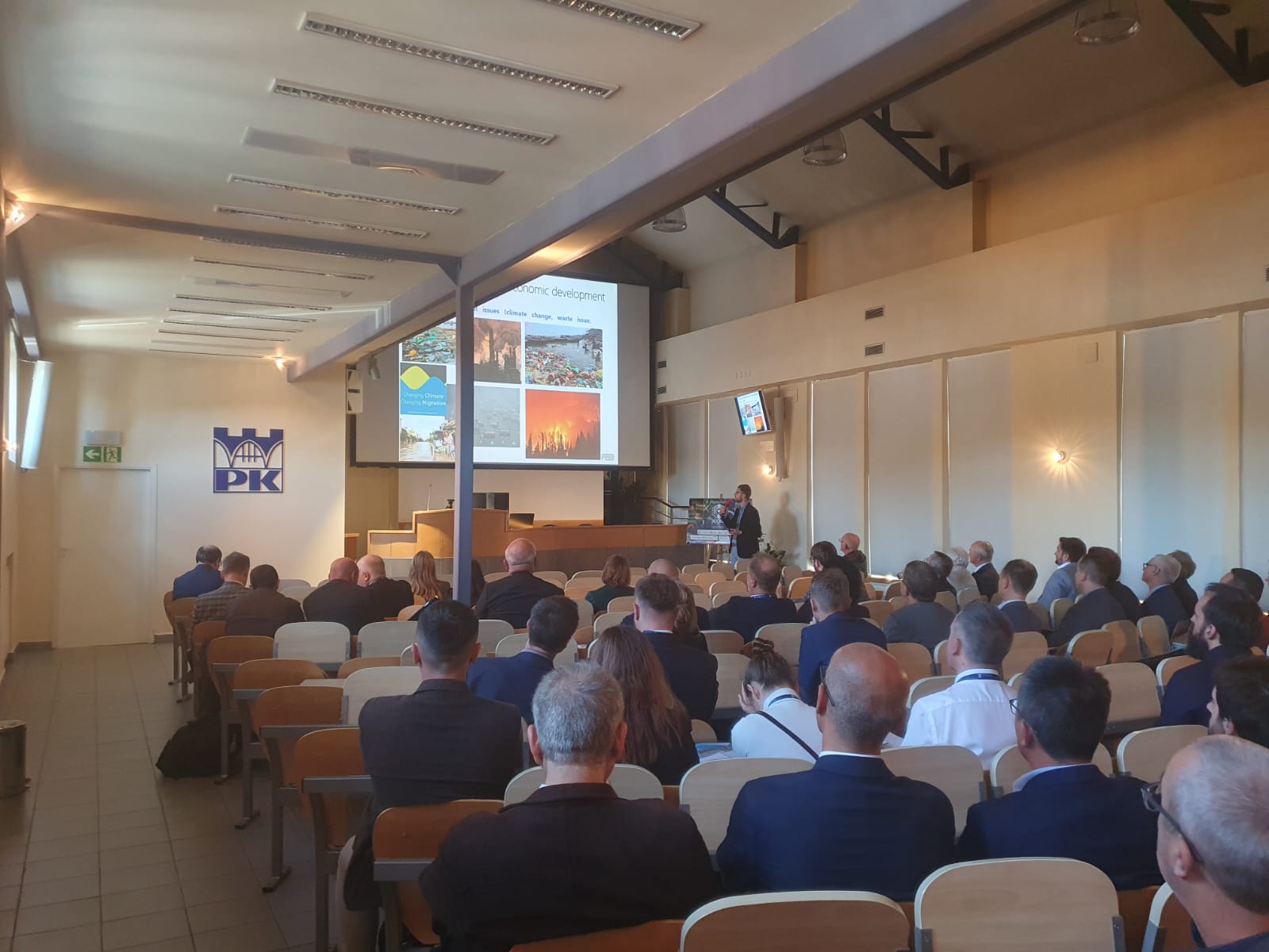 WhatsApp%20Image%202024-10-21%20at%2014.16.59